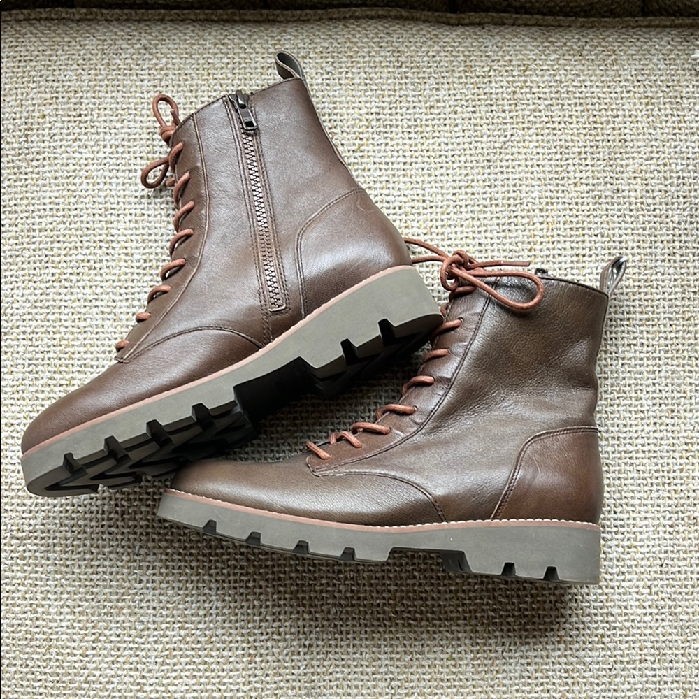 VIONIC Brown Leather Lace Up Women's Boots
